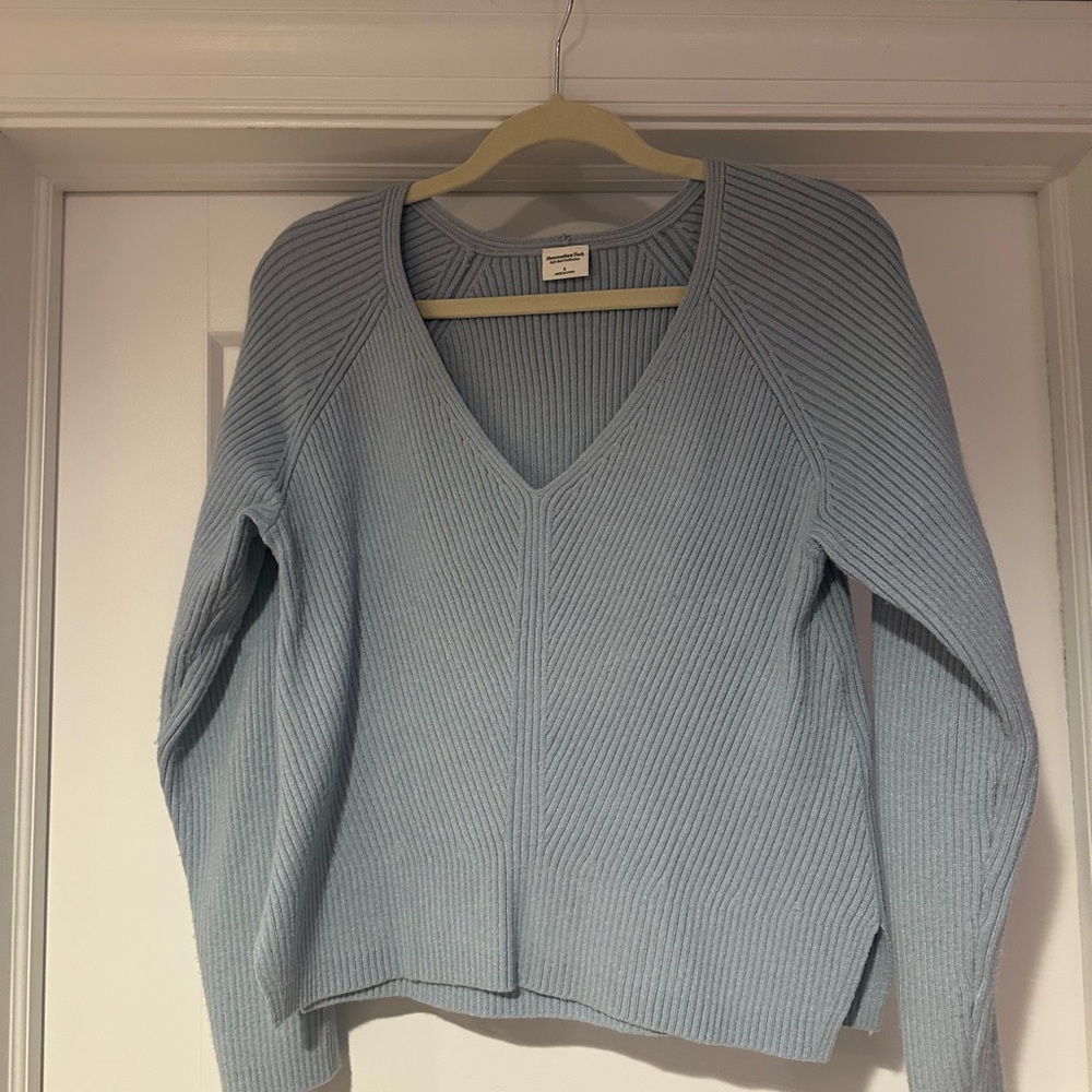 Light Blue V-Neck Ribbed Sweater